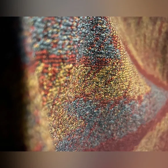 RARE•VINTAGE•YVES SAINT LAURENT 🧣 - Picture 2 of 9